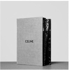 Эди Слиман оформил приглашение на первый показ для Céline в виде книги
